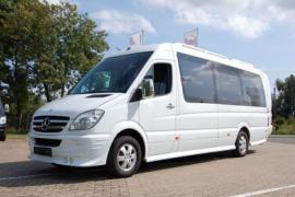 Заказ микроавтобуса Мерседес – залог быстрого и комфортного перемещения 